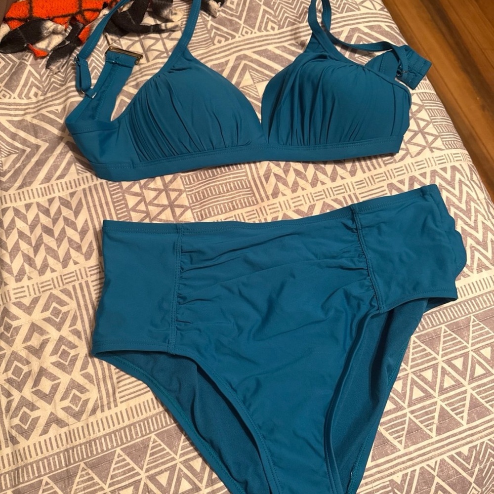 Time & Tru Blue Bikini Set Mid-Rise Bottoms Padded Bra Top Cutout Back S